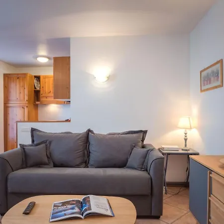 Compact In France With Balcony *